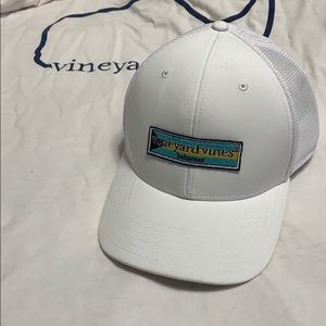 White Vineyard Vines “Bahamas” Trucker Hat